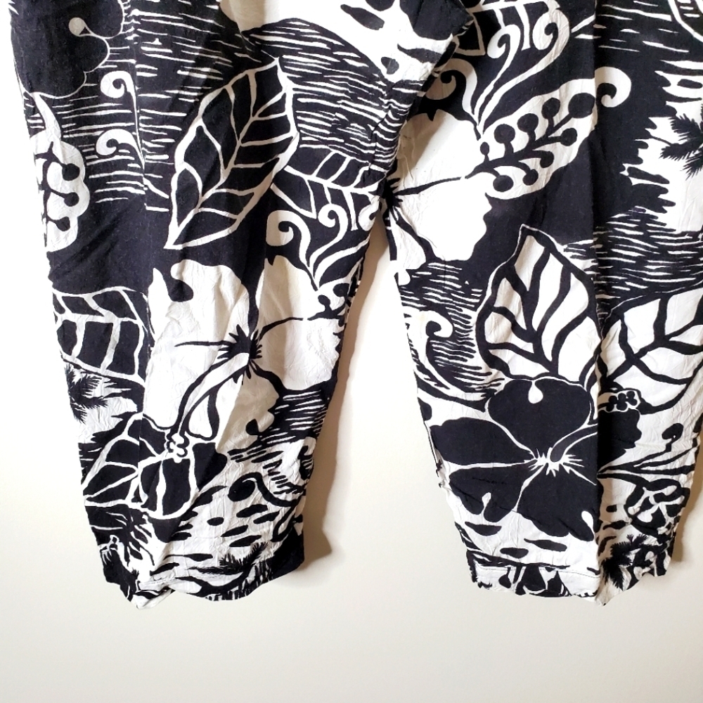 Jam's World Hawaiian Botanical Floral Island Classic Crop Pants - Picture 10 of 13